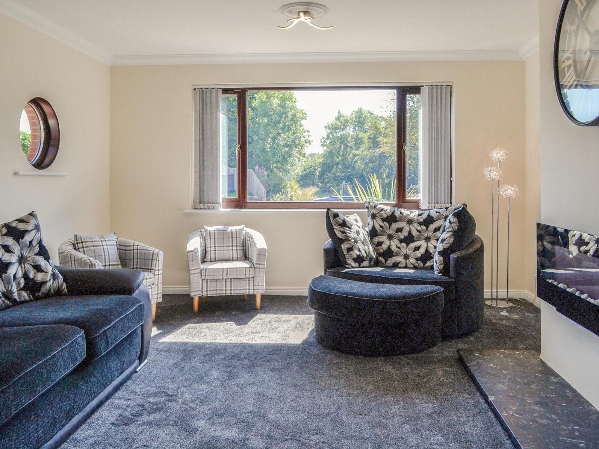 Park Lane Villa Auldgirth Bagian luar foto