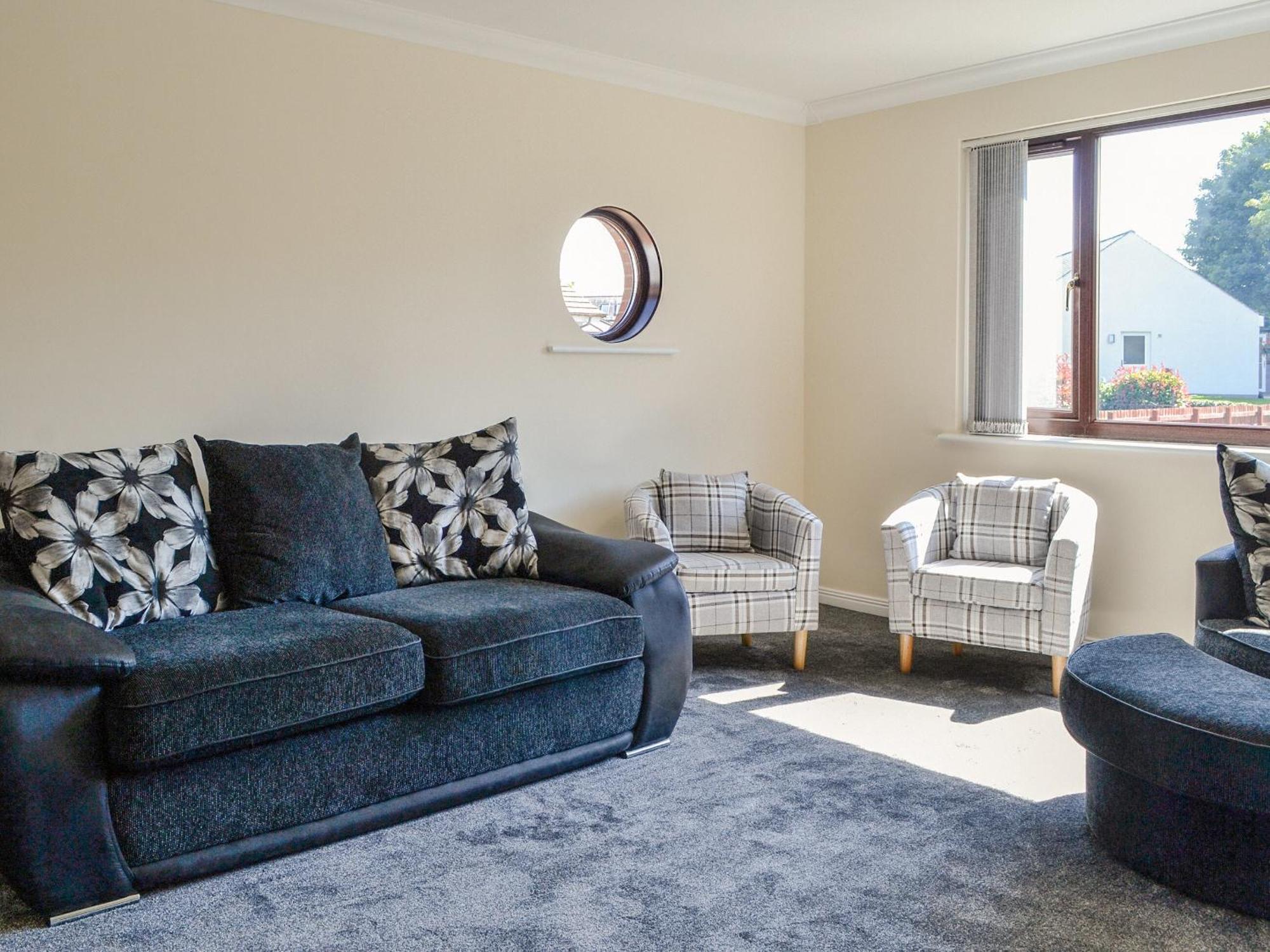Park Lane Villa Auldgirth Bagian luar foto